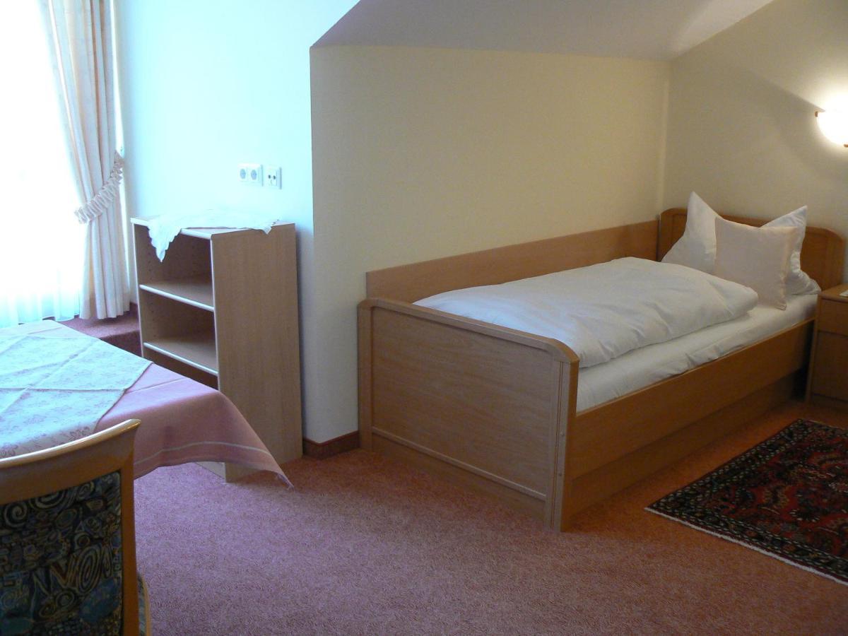 Haus Evelyn / Haus Heidemarie Hotel Bad Füssing Kamer foto