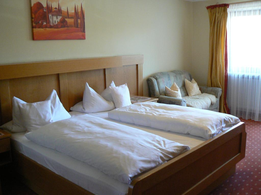 Haus Evelyn / Haus Heidemarie Hotel Bad Füssing Kamer foto