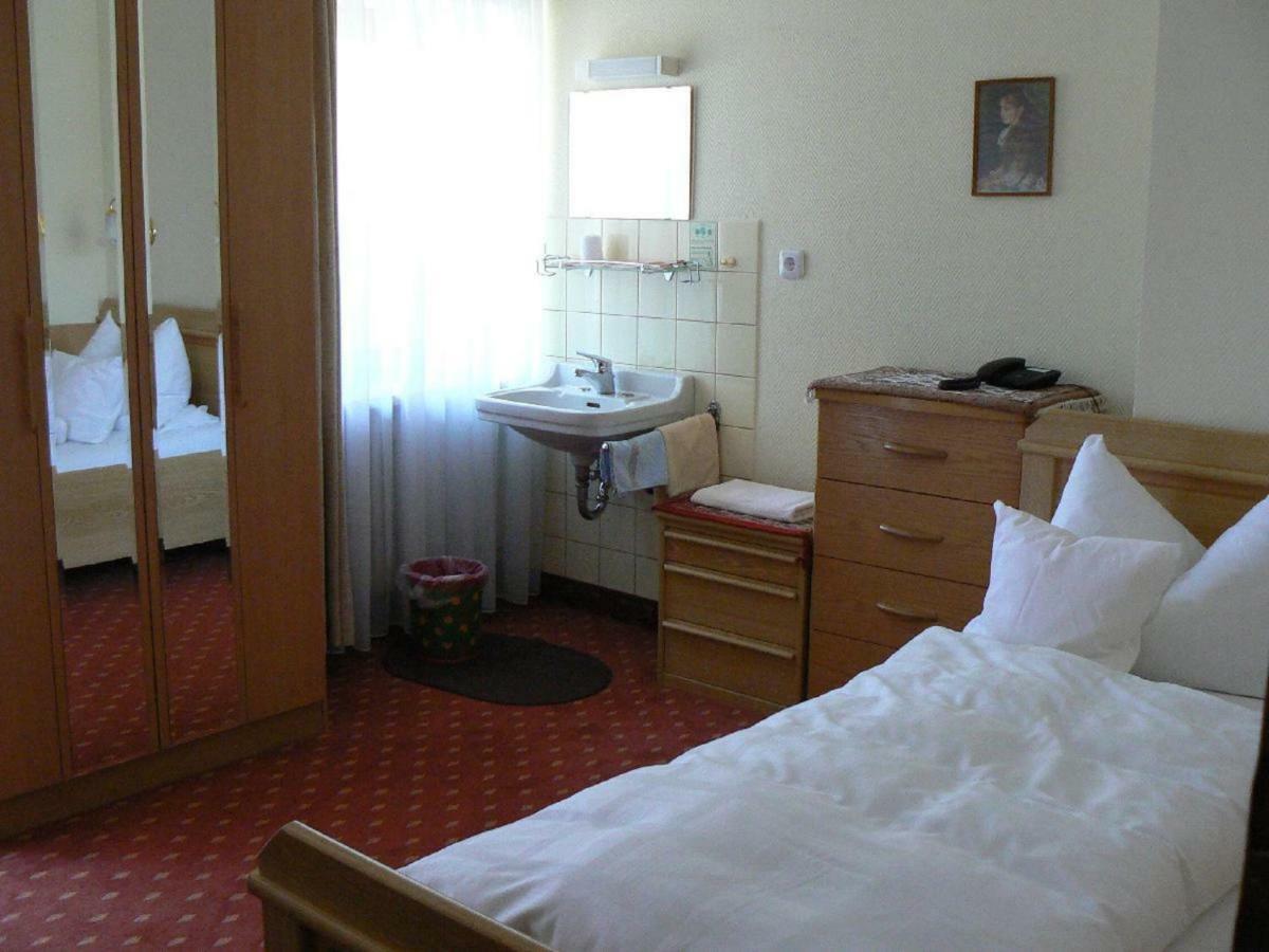 Haus Evelyn / Haus Heidemarie Hotel Bad Füssing Buitenkant foto